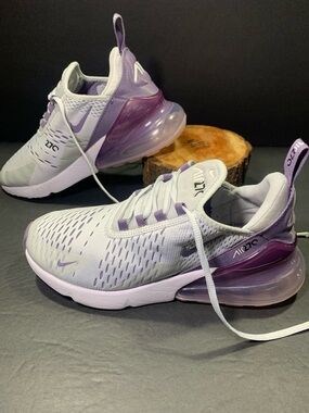 Nike Air Max 270 Women’s Gray Purple Running Walking Sneakers Shoe Size- 7